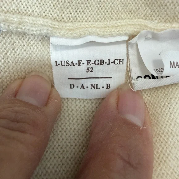 Men's Cream 100% Cashmere V-Neck Sweater, Size Large. - Picture 5 of 12